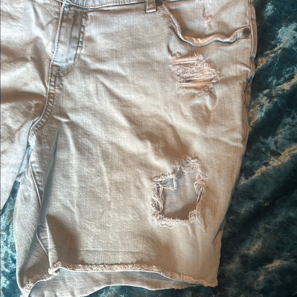 Torrid Light Blue Ripped Jeans - Picture 4 of 5